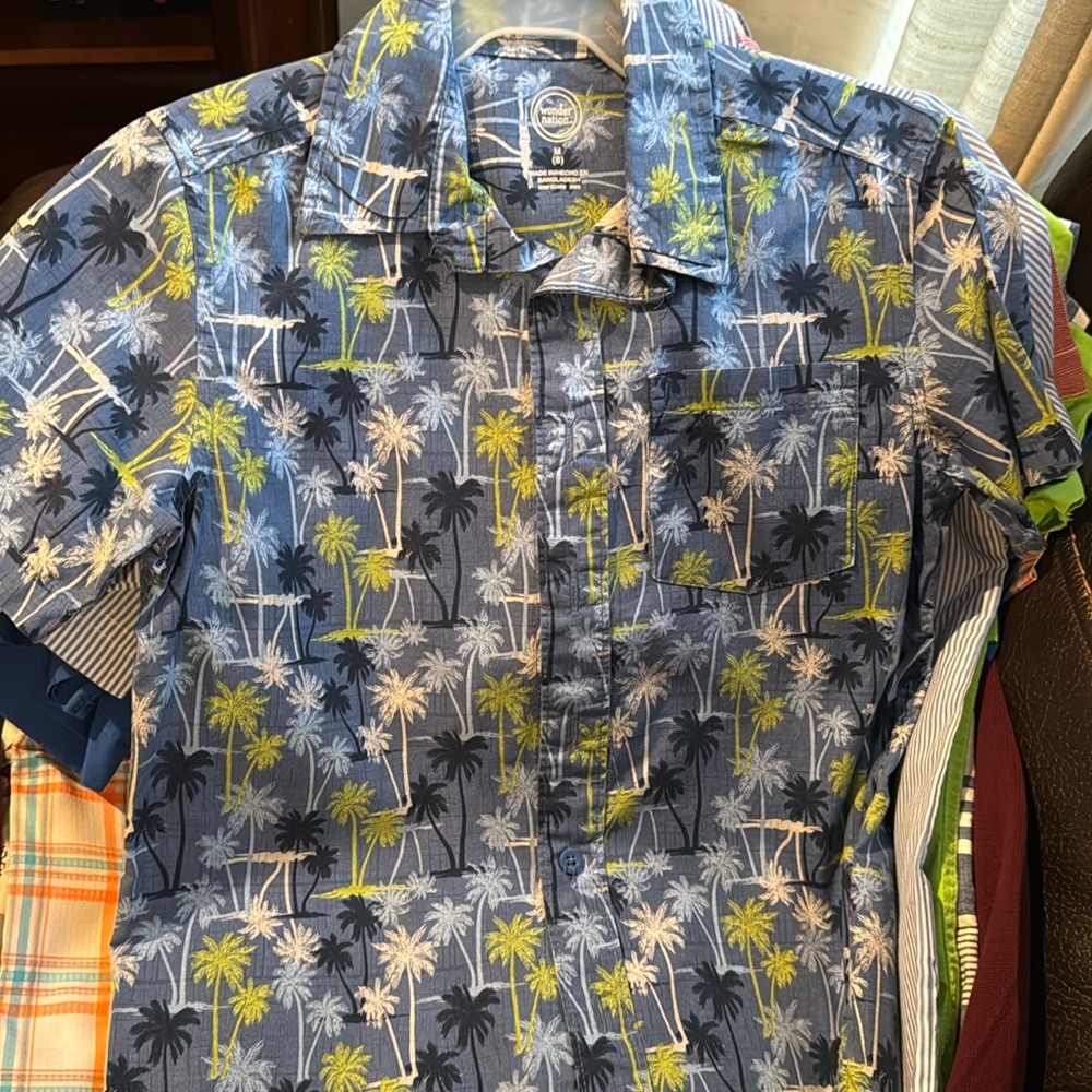 Hawaiian themed button up